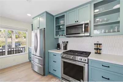 27209 Bidwell Lane, Valencia, CA 91354 - Photo 10