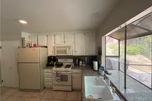 23041 Posada, Valencia, CA 91354 - Photo 4