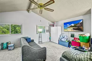 23041 Posada, Valencia, CA 91354 - Photo 20