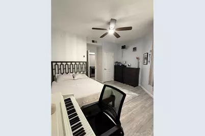 19009 Sherman #16, Reseda, CA 91335 - Photo 8