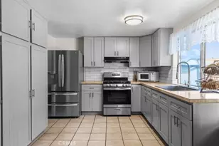 707 E Ave J4, Lancaster, CA 93535 - Photo 8