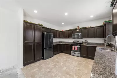 2517 San Madrid Way, Rosamond, CA 93560 - Photo 22