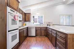 20624 Oxnard St, Woodland Hills, CA 91367 - Photo 16