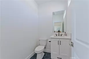 27533 Golden Currant Pl, Valencia, CA 91381 - Photo 32