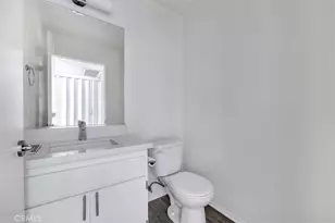 14218 Victory Blvd, Van Nuys, CA 91401 - Photo 6