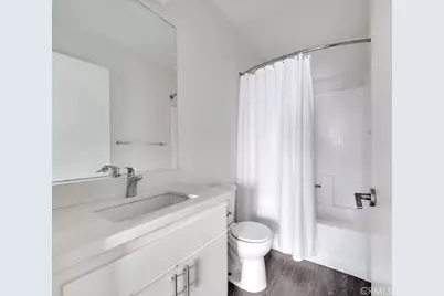 14218 Victory Boulevard, Van Nuys, CA 91401 - Photo 16