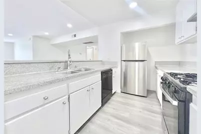 7437 Haskell Avenue, Van Nuys, CA 91406 - Photo 8