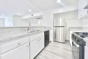 7437 Haskell Ave, Van Nuys, CA 91406 - Photo 8