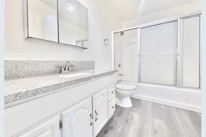 7437 Haskell Avenue, Van Nuys, CA 91406 - Photo 14