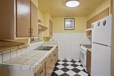 2005 San Jose, Oxnard, CA 93030 - Photo 4