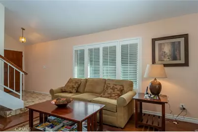 18319 Collins Street #19, Tarzana, CA 91356 - Photo 6