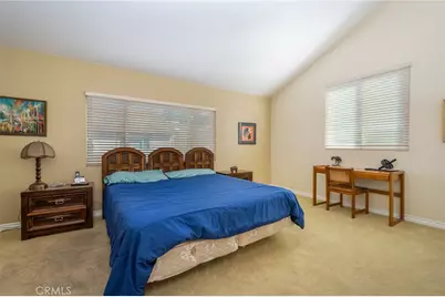 18319 Collins Street #19, Tarzana, CA 91356 - Photo 12