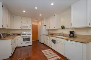 18319 Collins Street, Tarzana, CA 91356 - Photo 8