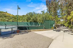 26954 Whitehorse, Canyon Country, CA 91387 - Photo 58