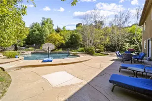 22262 Trinity Pl, Saugus, CA 91390 - Photo 2