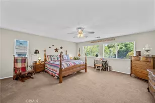 22262 Trinity Pl, Saugus, CA 91390 - Photo 40