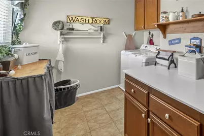 22262 Trinity Place, Saugus, CA 91390 - Photo 48