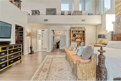 23134 Collins Street, Woodland Hills, CA 91367 - Photo 22