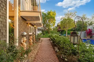 23134 Collins St, Woodland Hills, CA 91367 - Photo 38