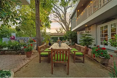 23134 Collins Street, Woodland Hills, CA 91367 - Photo 36