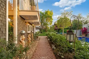 23134 Collins St, Woodland Hills, CA 91367 - Photo 40