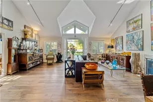 23134 Collins St, Woodland Hills, CA 91367 - Photo 8