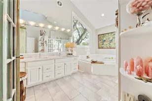 23134 Collins St, Woodland Hills, CA 91367 - Photo 24