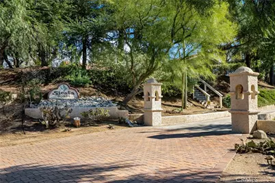 30334 Byfield Road, Castaic, CA 91384 - Photo 2