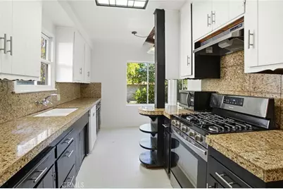13421 Barbara Ann St, North Hollywood, CA 91605 - Photo 14