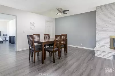 8525 Great Circle, California City, CA 93505 - Photo 10