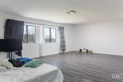 8525 Great Circle, California City, CA 93505 - Photo 12