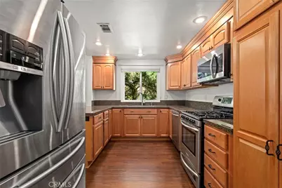 19335 Oak Crossing Road, Newhall, CA 91321 - Photo 6