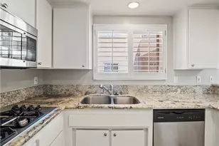 4301 Fulton Ave, Sherman Oaks, CA 91423 - Photo 12