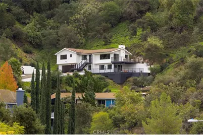 981 Glen Oaks, Pasadena, CA 91105 - Photo 1