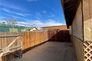 637 E Ave K4, Lancaster, CA 93535 - Photo 14