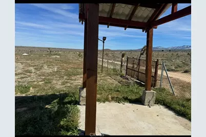 136 E Avenue W8, Pearblossom, CA 93553 - Photo 4