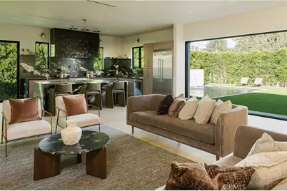 15719 Hartsook Street, Encino, CA 91436 - Photo 2