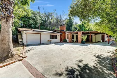 19130 Charles Street, Tarzana, CA 91356 - Photo 4