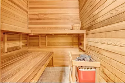 19130 Charles Street, Tarzana, CA 91356 - Photo 36