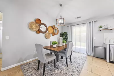 3305 Kimmie Rachelle Court, Bakersfield, CA 93313 - Photo 6