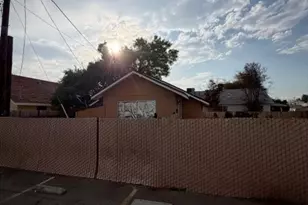 121 Roberts, Bakersfield, CA 93308 - Photo 12