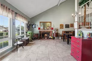 27015 Las Mananitas, Valencia, CA 91354 - Photo 4