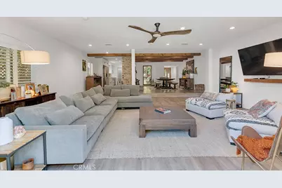 22117 Ybarra, Woodland Hills, CA 91364 - Photo 10