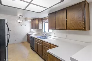 13203 Vanowen St, North Hollywood, CA 91605 - Photo 10