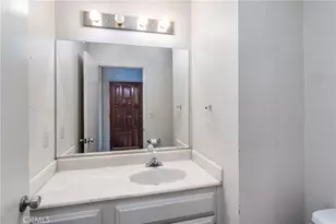 13203 Vanowen St, North Hollywood, CA 91605 - Photo 14