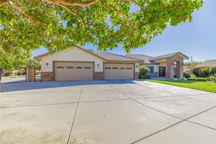 2534 Desert Rose Dr, Lancaster, CA 93536 - Photo 4