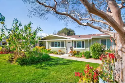 19204 Avenue Of The Oaks, Newhall, CA 91321 - Photo 2