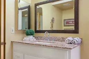 19204 Ave Of The Oaks, Newhall, CA 91321 - Photo 24
