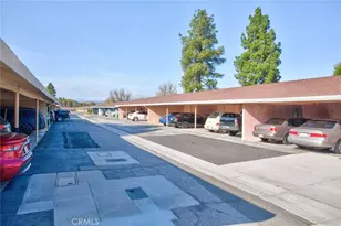 19204 Ave Of The Oaks, Newhall, CA 91321 - Photo 26