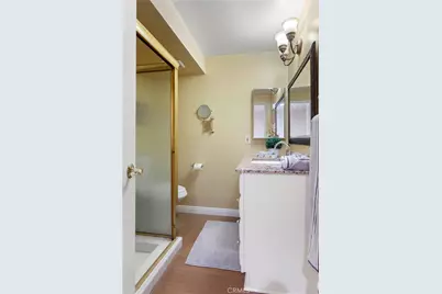 19204 Avenue Of The Oaks, Newhall, CA 91321 - Photo 22